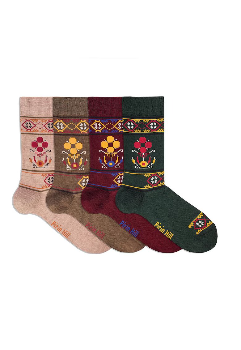 Pirin Hill Cutie cu 4 perechi de sosete din Lana cu Motive Traditionale
