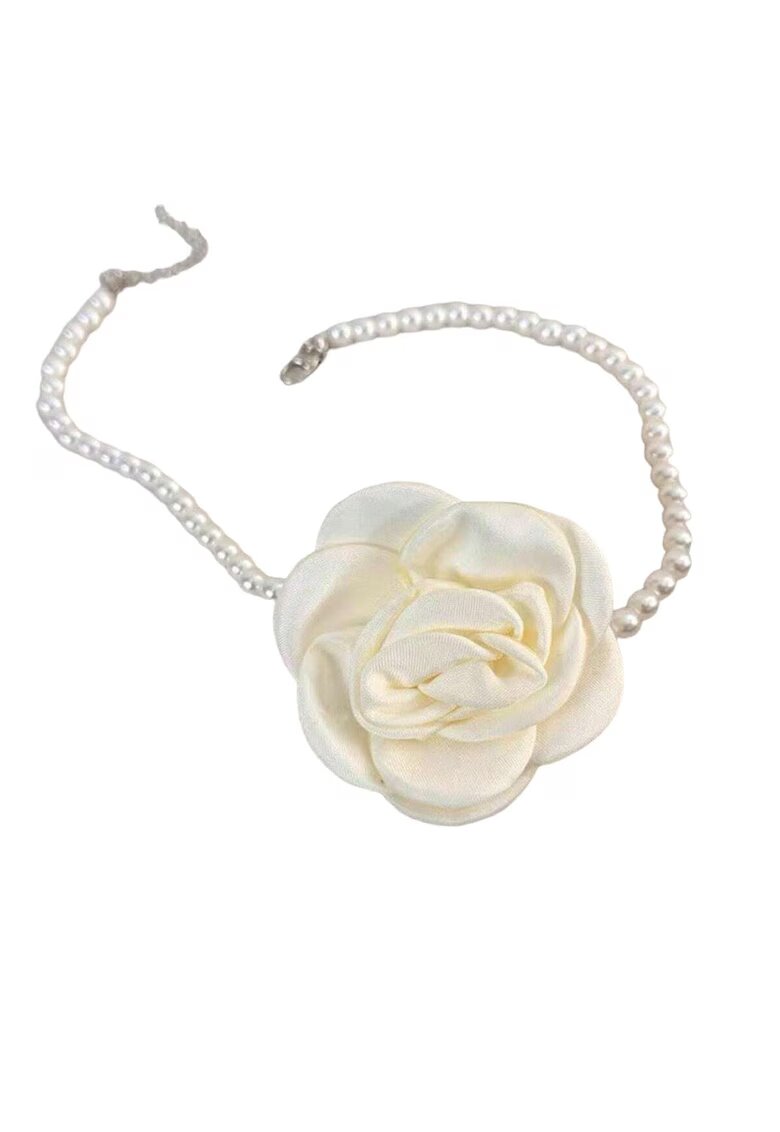 Pursehuit Colier choker - cu perle si floare alb unt - Bedine C14 -