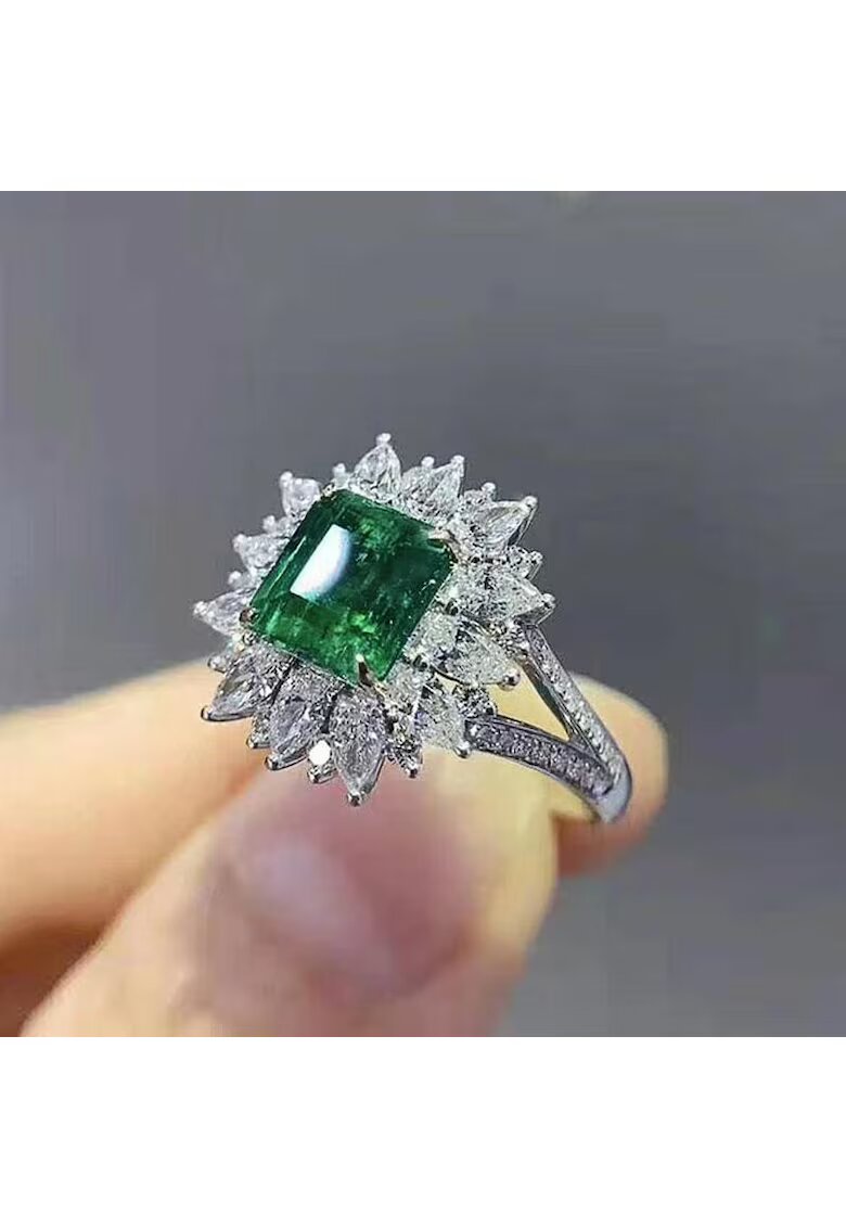 Pursehuit Inel argintiu - cu piatra verde din zirconiu - Jayne C23 - 8 (circumferinta: 57 mm)