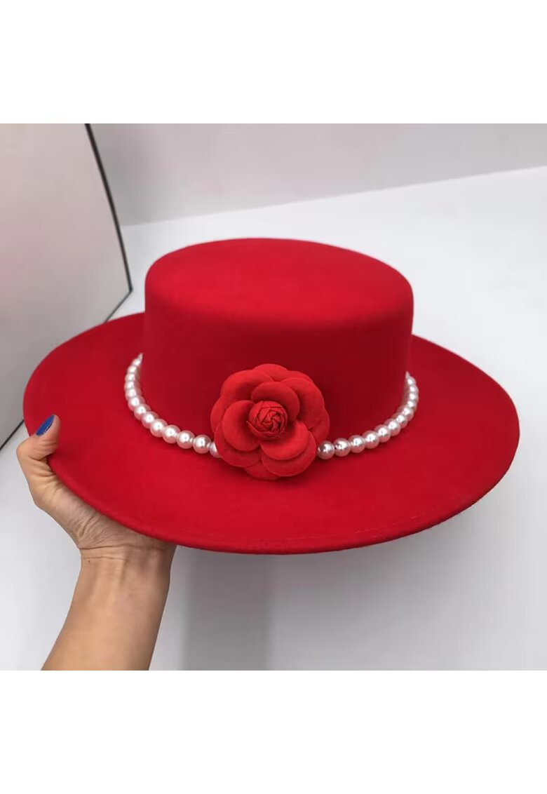 Pursehuit Palarie dama - rosie - cu bor lat - stil canotiera - handmade - cu accesoriu detasabil din perle - Grimkel