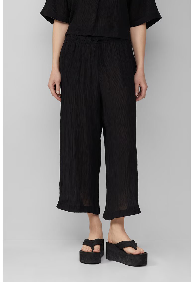 QS Pantaloni crop cu model texturat - Negru