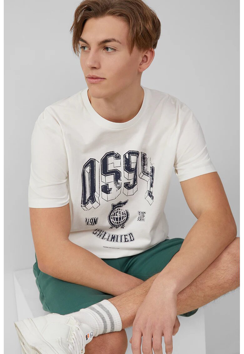 QS Tricou regular fit cu imprimeu text - Alb murdar/Bleumarin