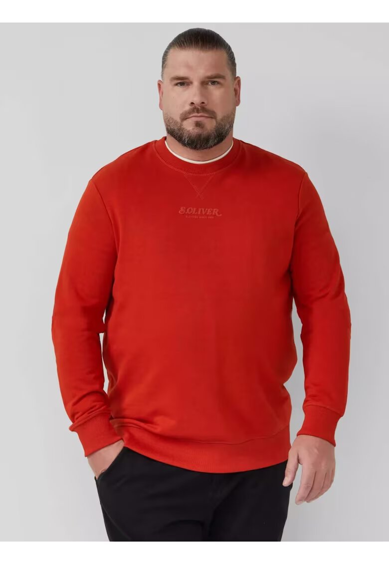 sOliver Big Sizes Bluza barbati big sizes cu decolteu la baza gatului - logo - Regular Fit - Caramiziu