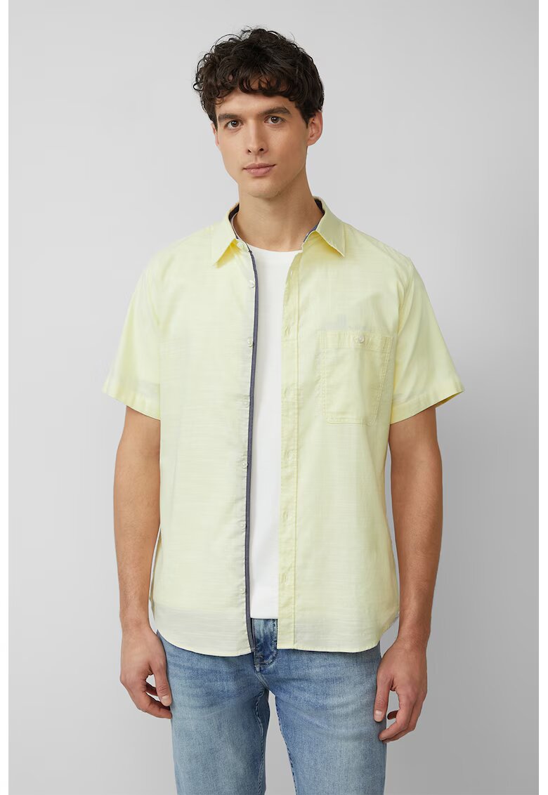 sOliver Camasa cu maneca scurta barbati - croiala Slim Fit si design cu un singur buzunar - Galben pai