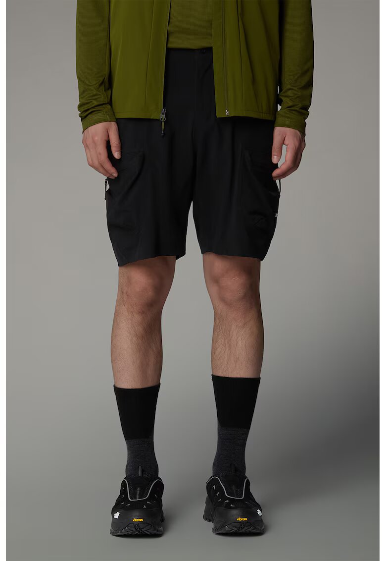 The North Face Pantaloni scurti cu buzunare multiple pentru drumetii - Negru