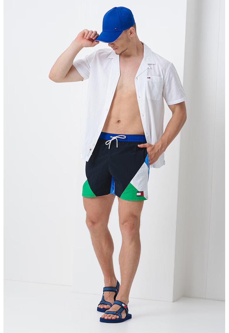 Tommy Hilfiger Pantaloni scurti de baie cu model colorblock - Alb/Verde aquamarin/Albastru