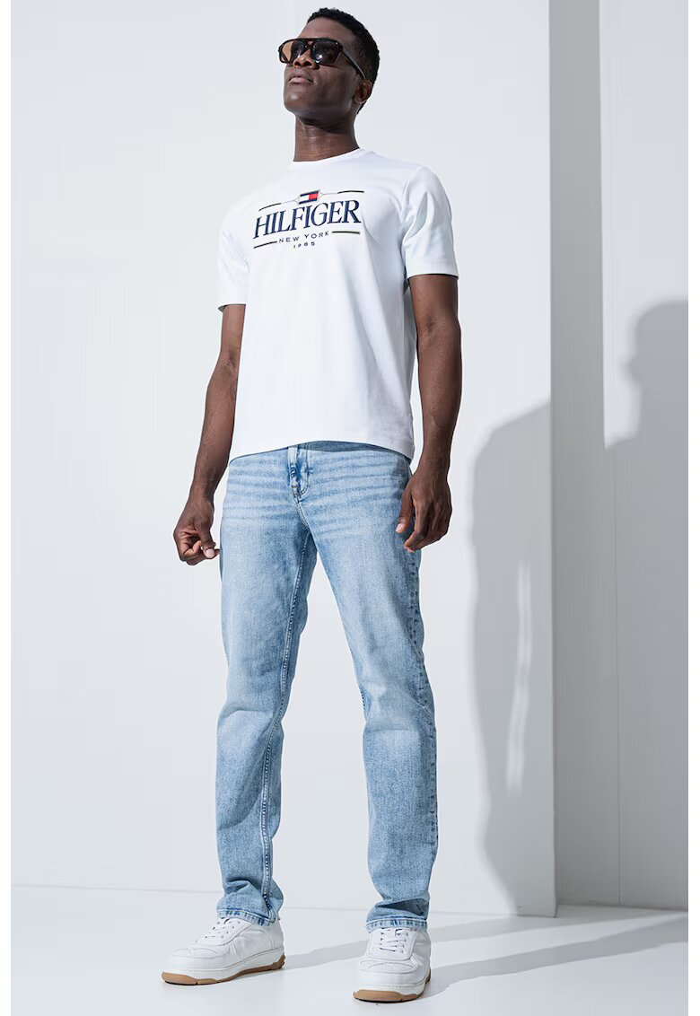 Tommy Hilfiger Tricou regular-fit cu decolteu la baza gatului si logo - Alb optic/Bleumarin