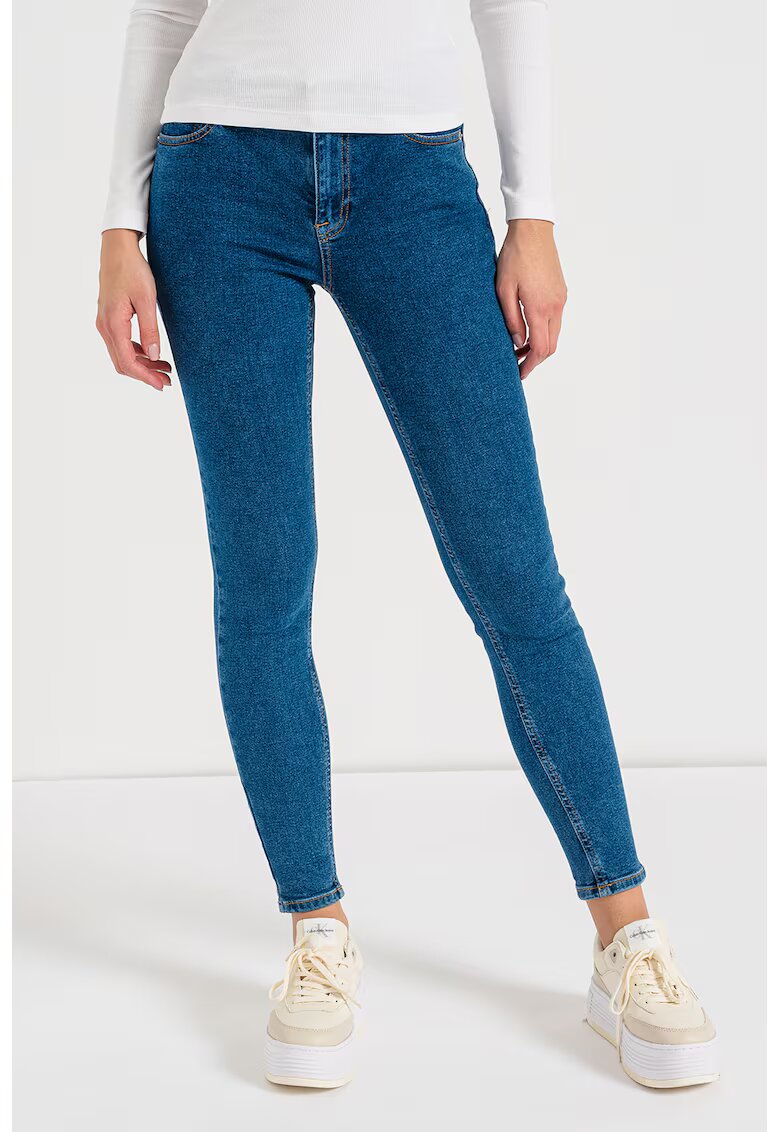 Tommy Jeans Blugi crop skinny - Albastru