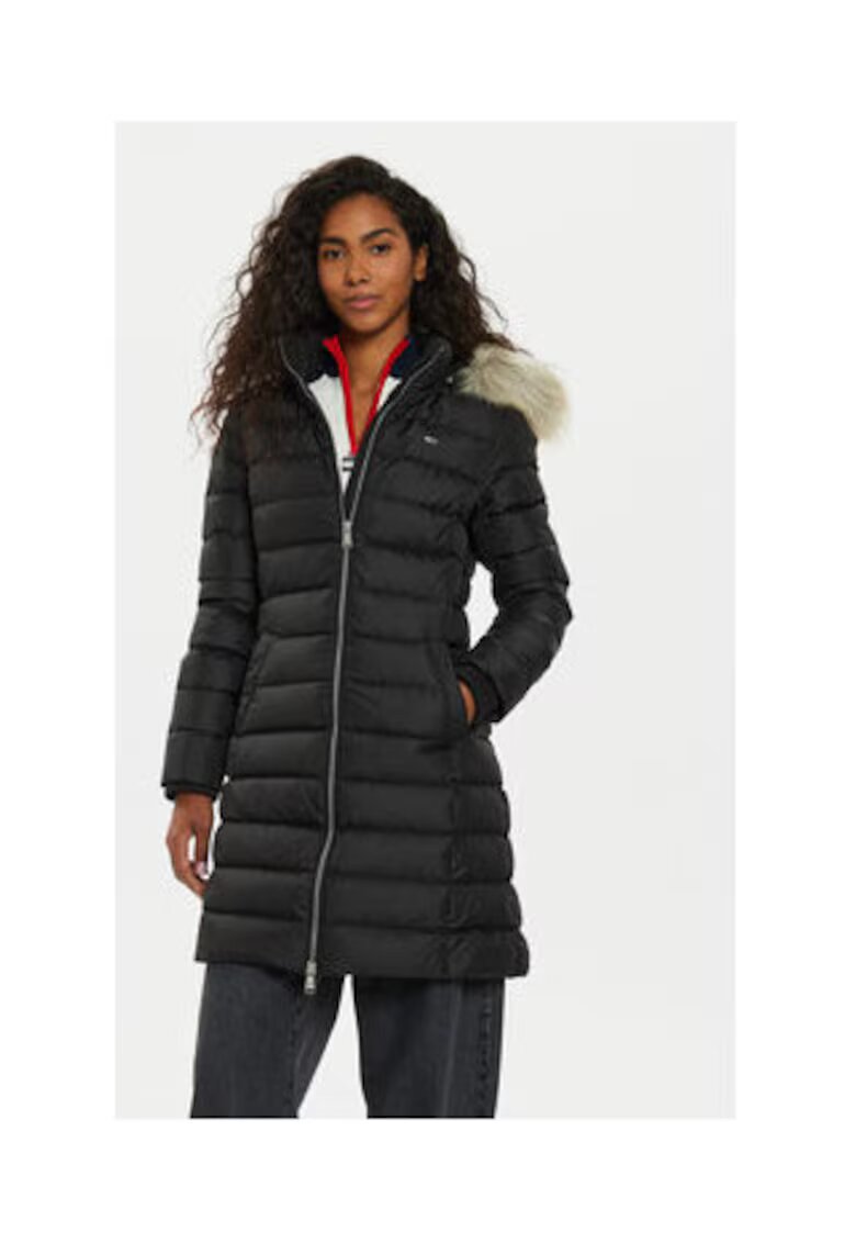 Tommy Jeans Geaca de iarna dama - Negru - 100% poliester reciclat -