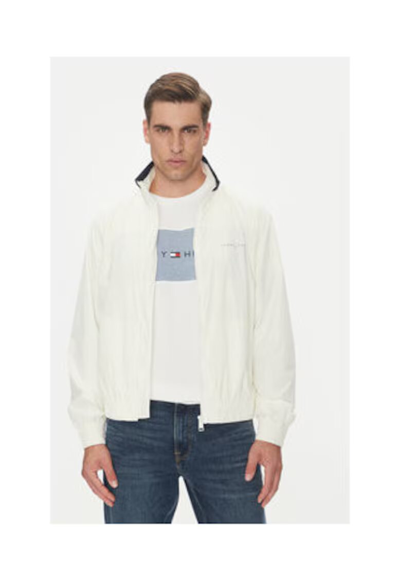 Tommy Jeans Geaca de tranzitie barbati - alb - 100% nailon reciclat
