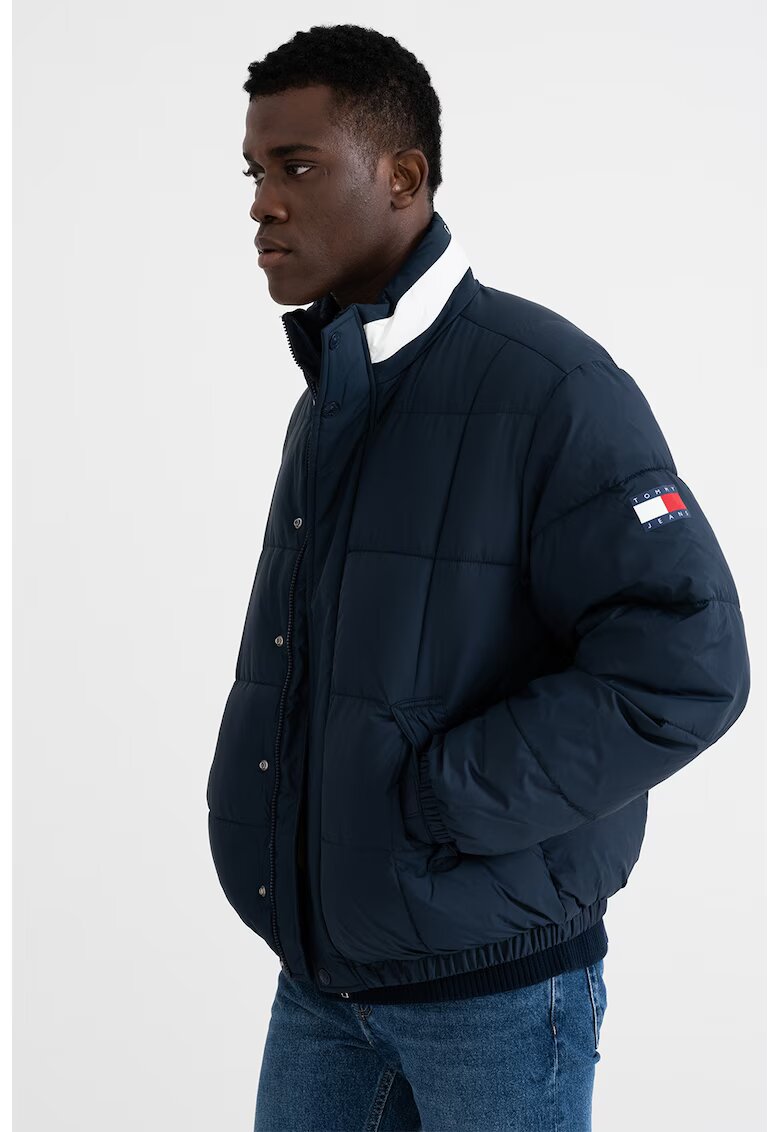 Tommy Jeans Geaca lejera cu guler mediu - Alb/Bleumarin