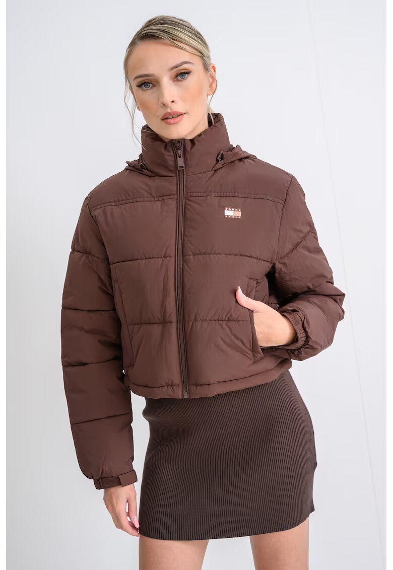 Tommy Jeans Jacheta bufanta crop cu guler - Maro scortisoara