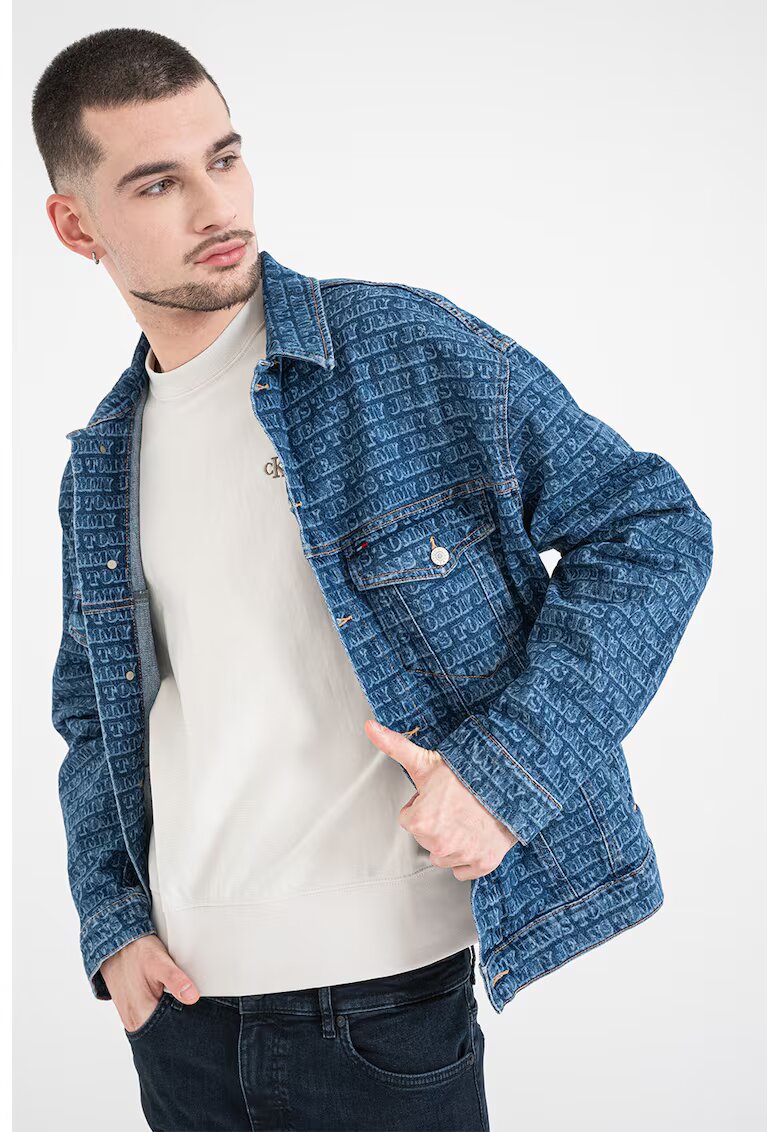 Tommy Jeans Jacheta din denim cu imprimeu - Albastru inchis