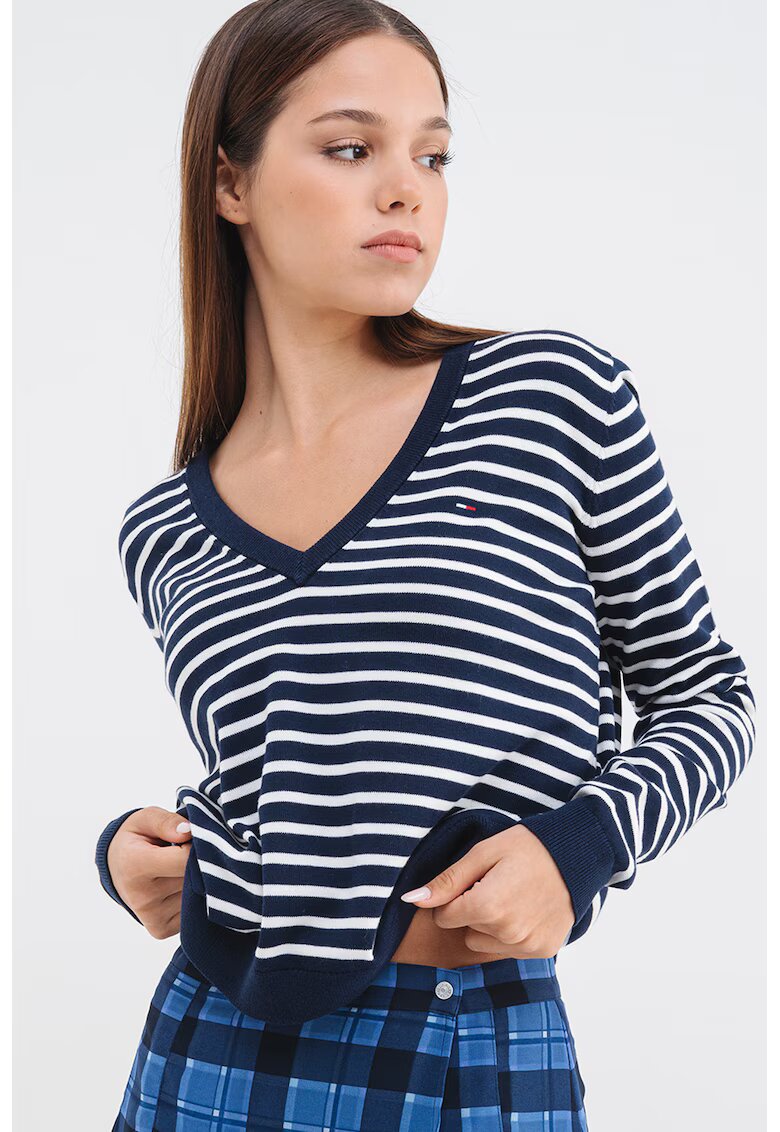Tommy Jeans Pulover din bumbac organic cu decolteu in V - Alb/Bleumarin