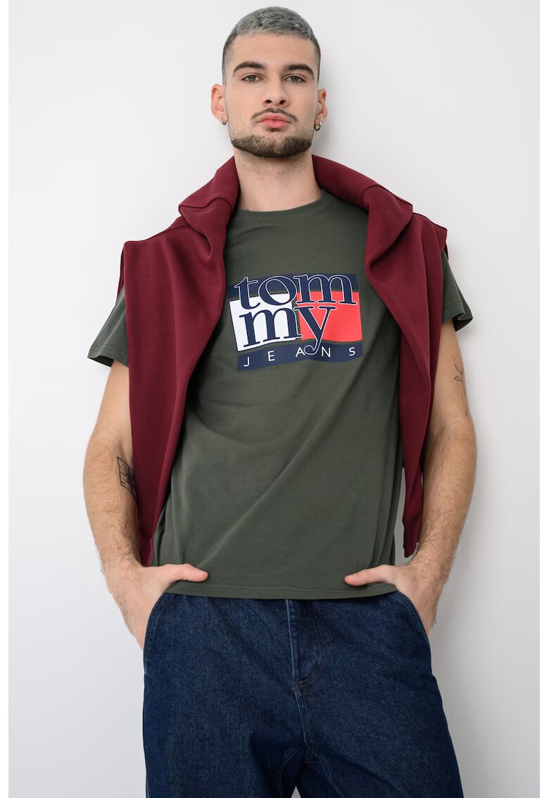 Tommy Jeans Tricou regular fit cu imprimeu grafic - Verde