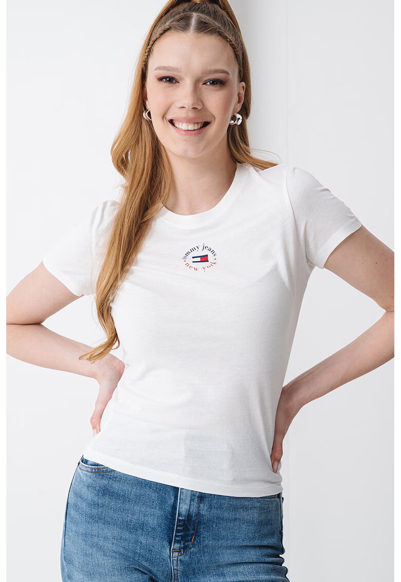Tommy Jeans Tricou slim fit cu detaliu logo - Alb murdar
