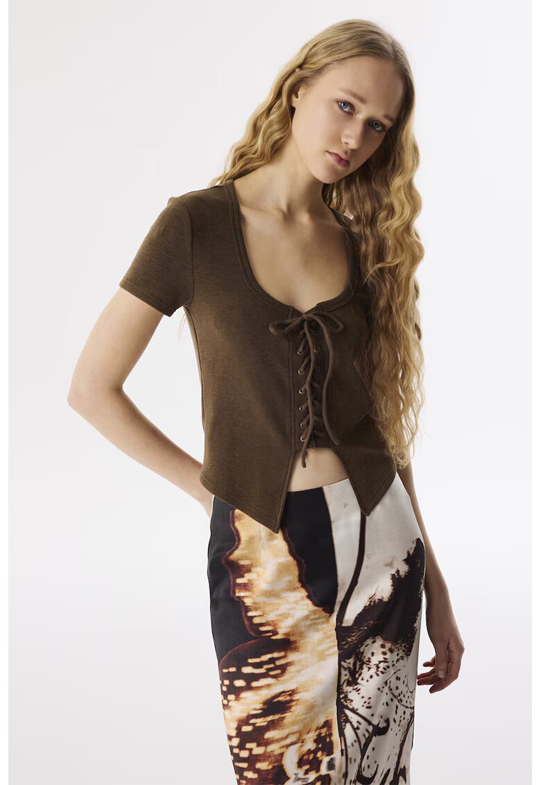 TWIST Bluza cu decolteu rotund - maneci scurte si snururi - Maro