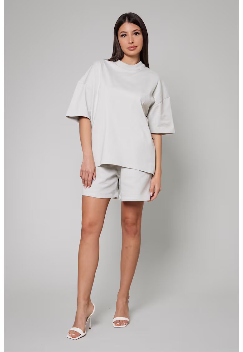 uFIT Set de tricou supradimensionat si pantaloni scurti - 2 piese - Gri deschis