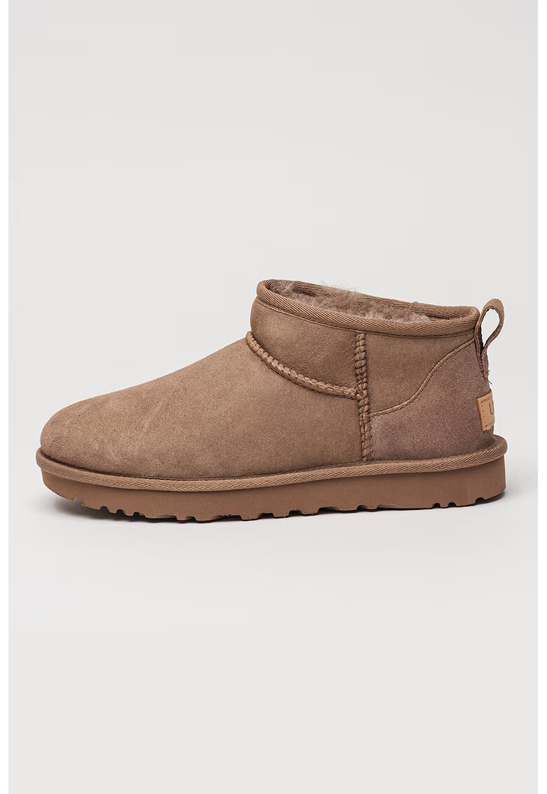 UGG Ghete slip-on de piele intoarsa cu finisaj rezistent la apa Classic Ultra Mini - Maro taupe deschis