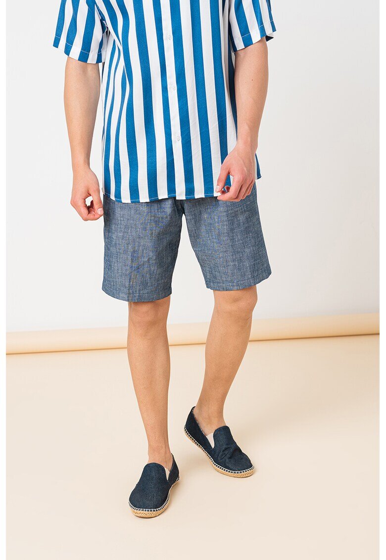 United Colors Of Benetton Pantaloni scurti de bumbac cu pliuri frontale - Albastru inchis