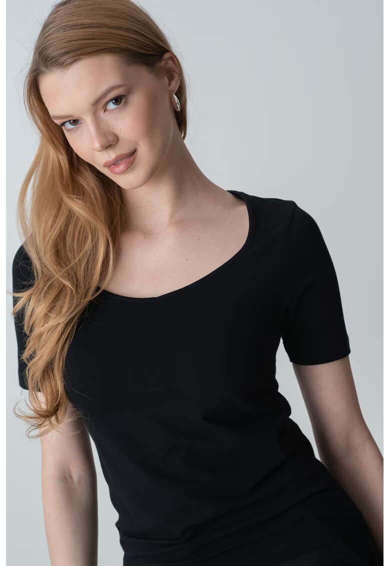United Colors Of Benetton Tricou cambrat cu model uni - Negru