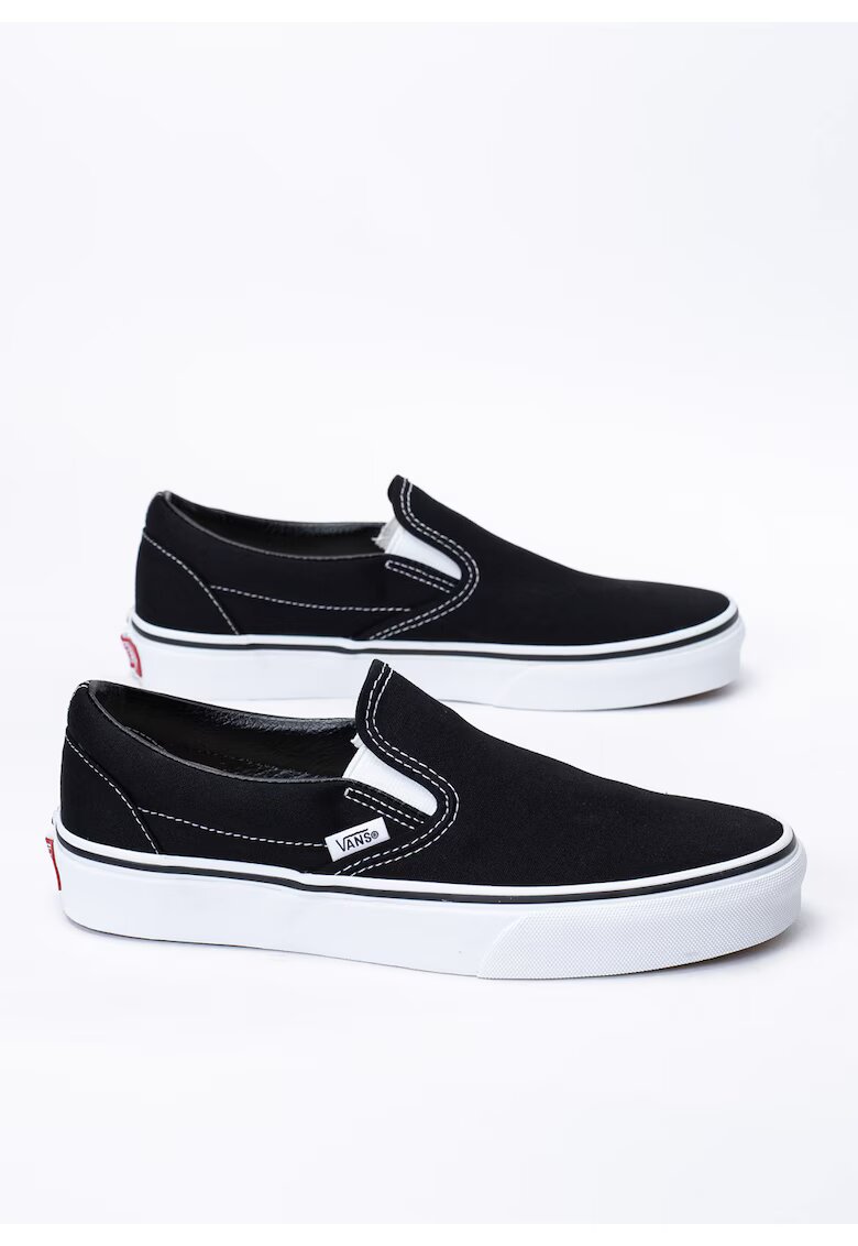 Vans Pantofi slip-on UA Classic - Alb/Negru