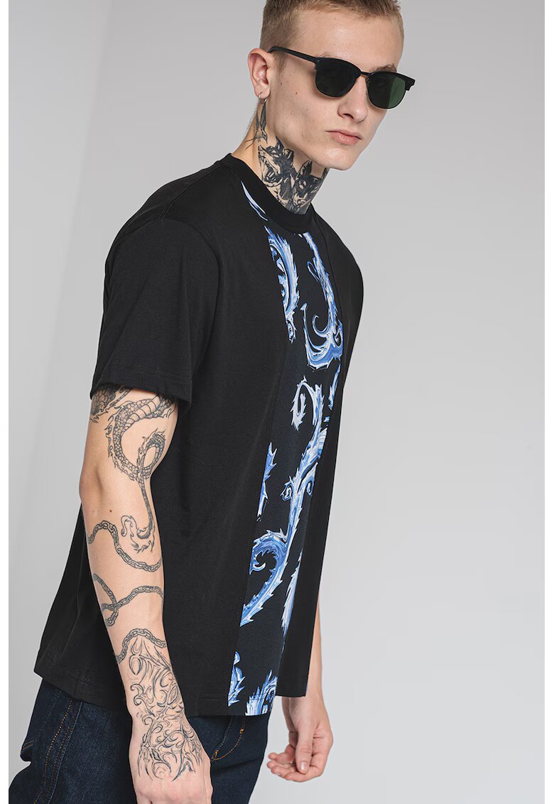 Versace Jeans Couture Tricou din bumbac cu model grafic - Albastru pastel/Negru/Alb murdar