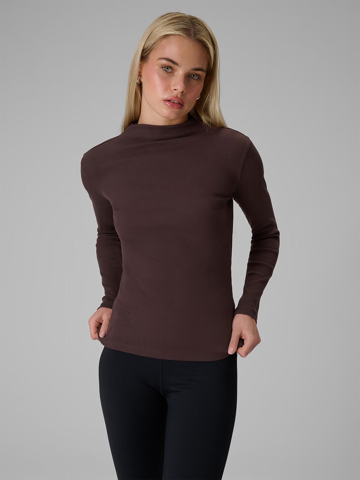 4F Bluză cu mânecă lungă slim din tricot reiat pentru femei - maro L