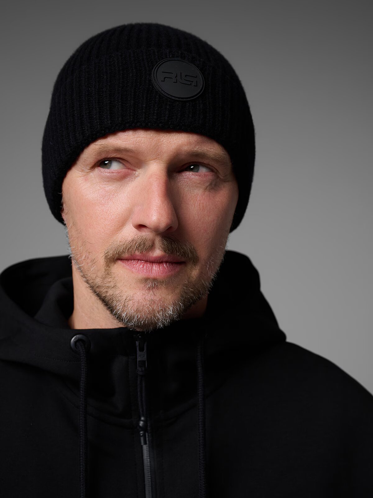 4F Căciulă beanie din lână x Robert Lewandowski - neagră L