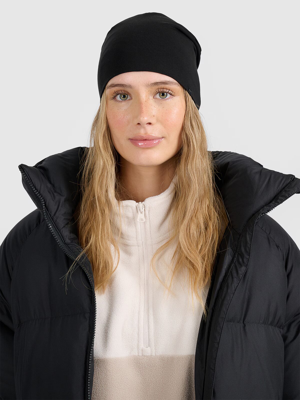 4F Căciulă beanie unisex - neagră one size