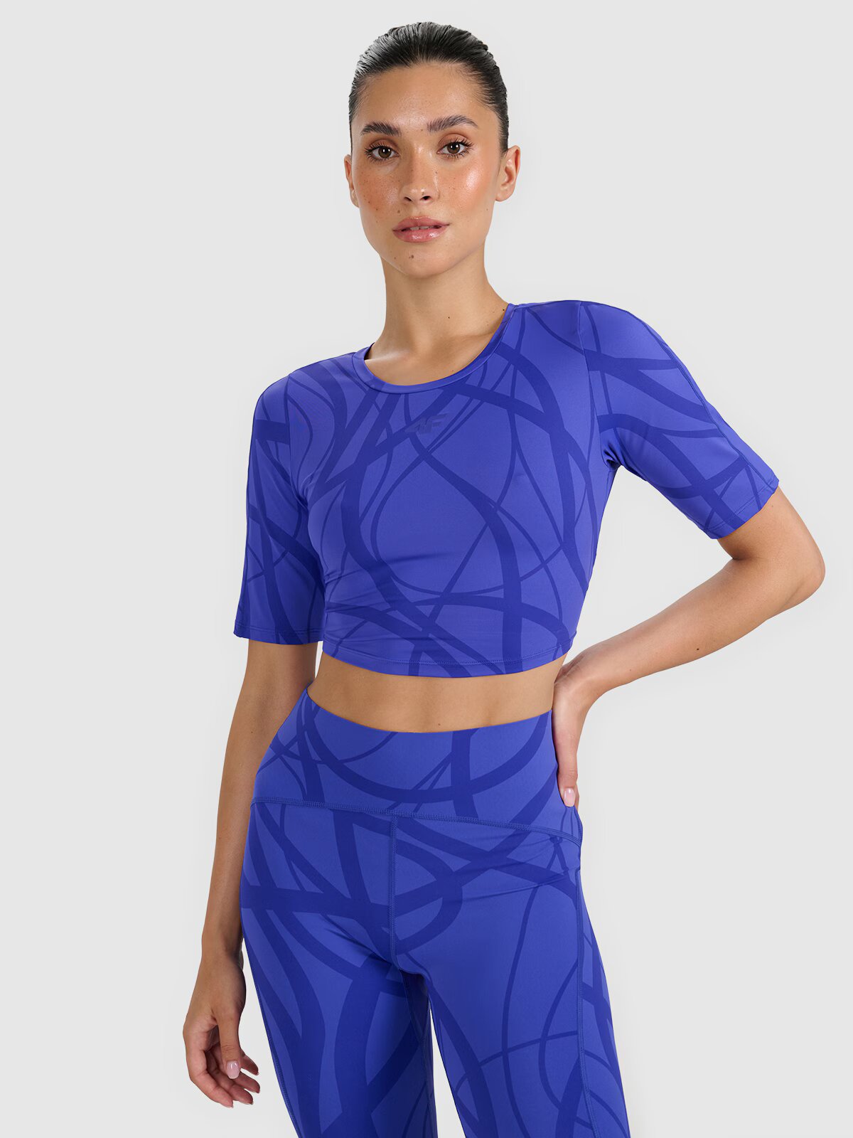 4F Crop-top de antrenament cu uscare rapidă pentru femei - XL