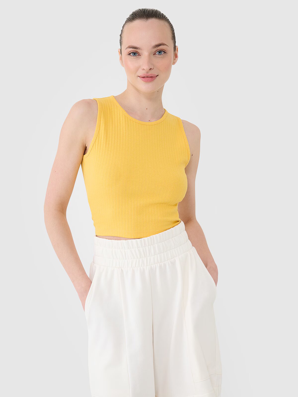 4F Crop top din tricot pentru femei - XS