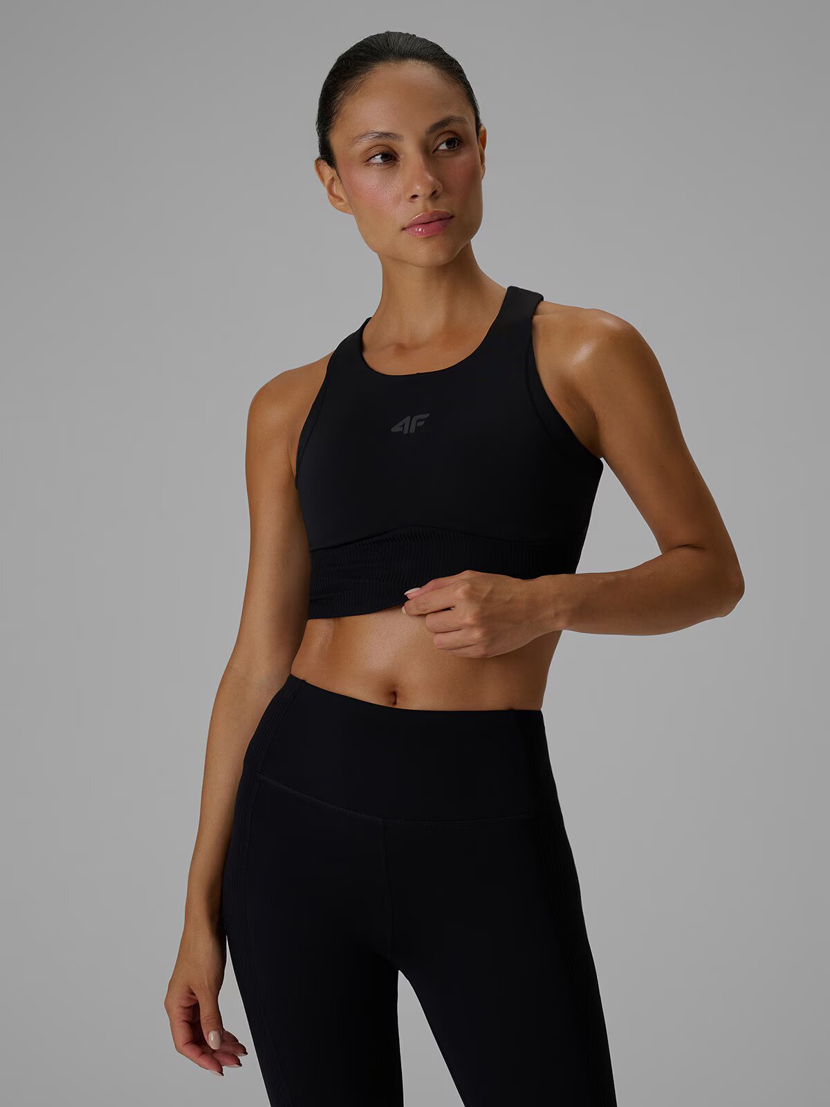 4F Crop top pentru yoga cu uscare rapidă pentru femei - M