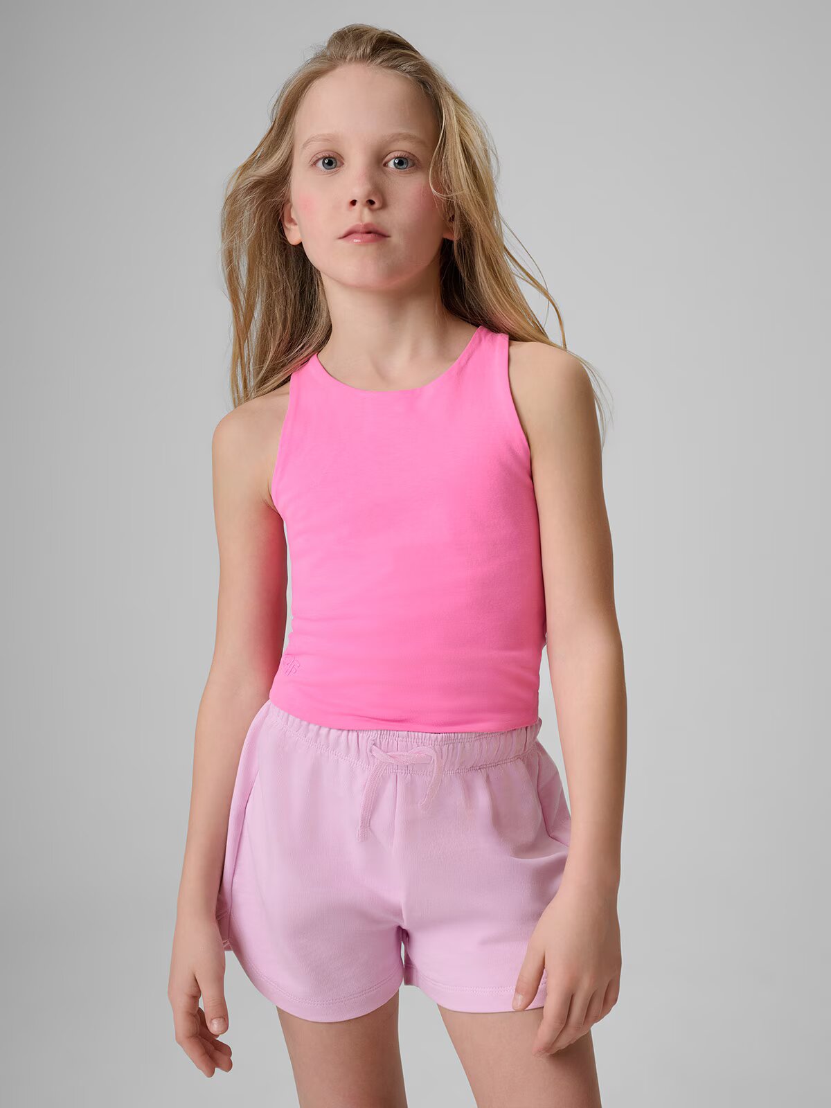 4F Crop top slim simplu pentru fete - 152