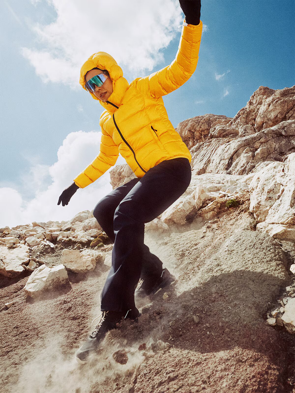 4F Geacă de trekking din puf cu umplutură naturală pentru femei - galbenă XS