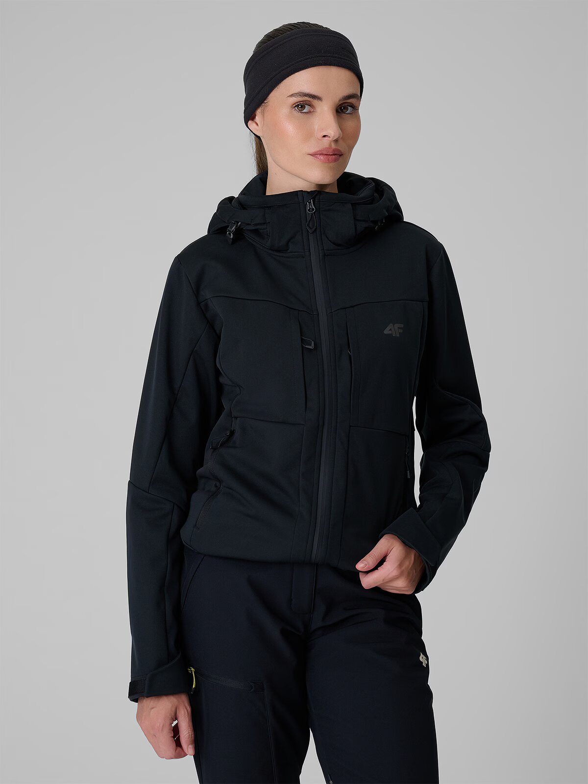 4F Geacă softshell cu membrană windproof 8000 pentru femei - neagră L