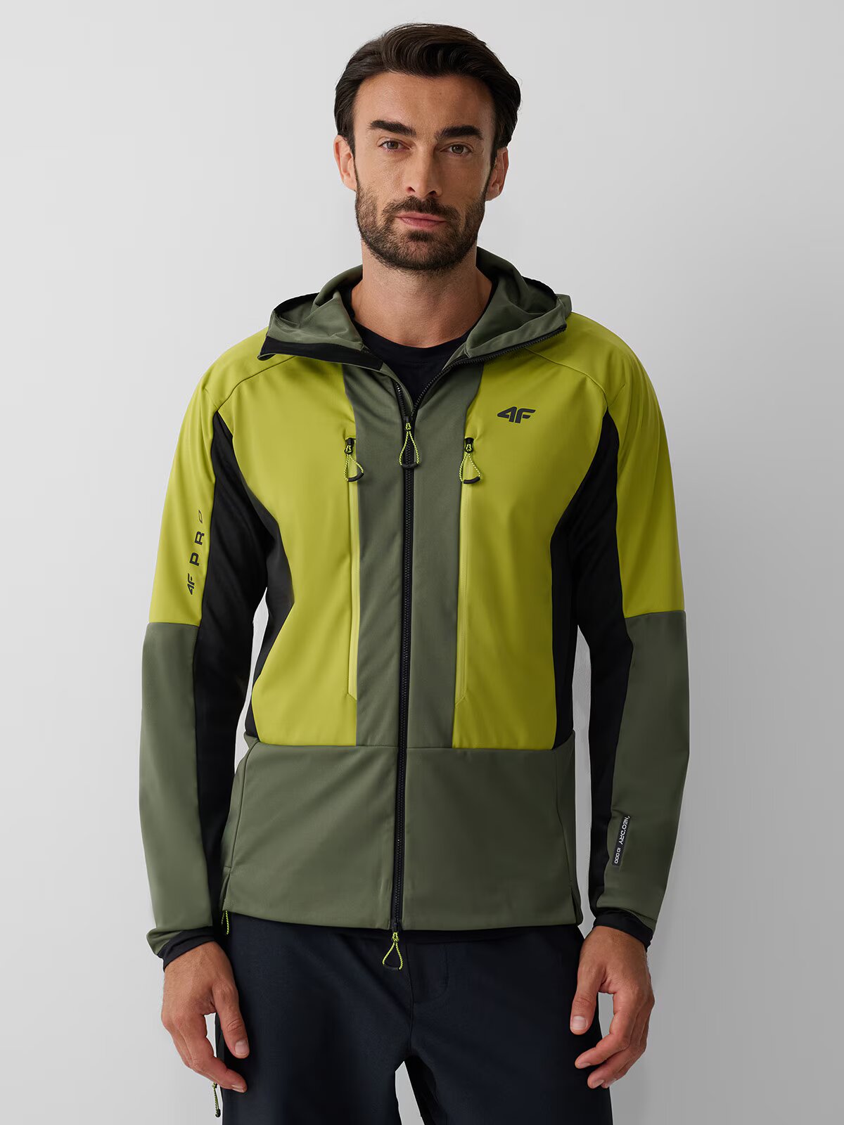 4F Geacă softshell PRO rezistentă la vânt cu membrană 10000 pentru bărbați - verde XXL