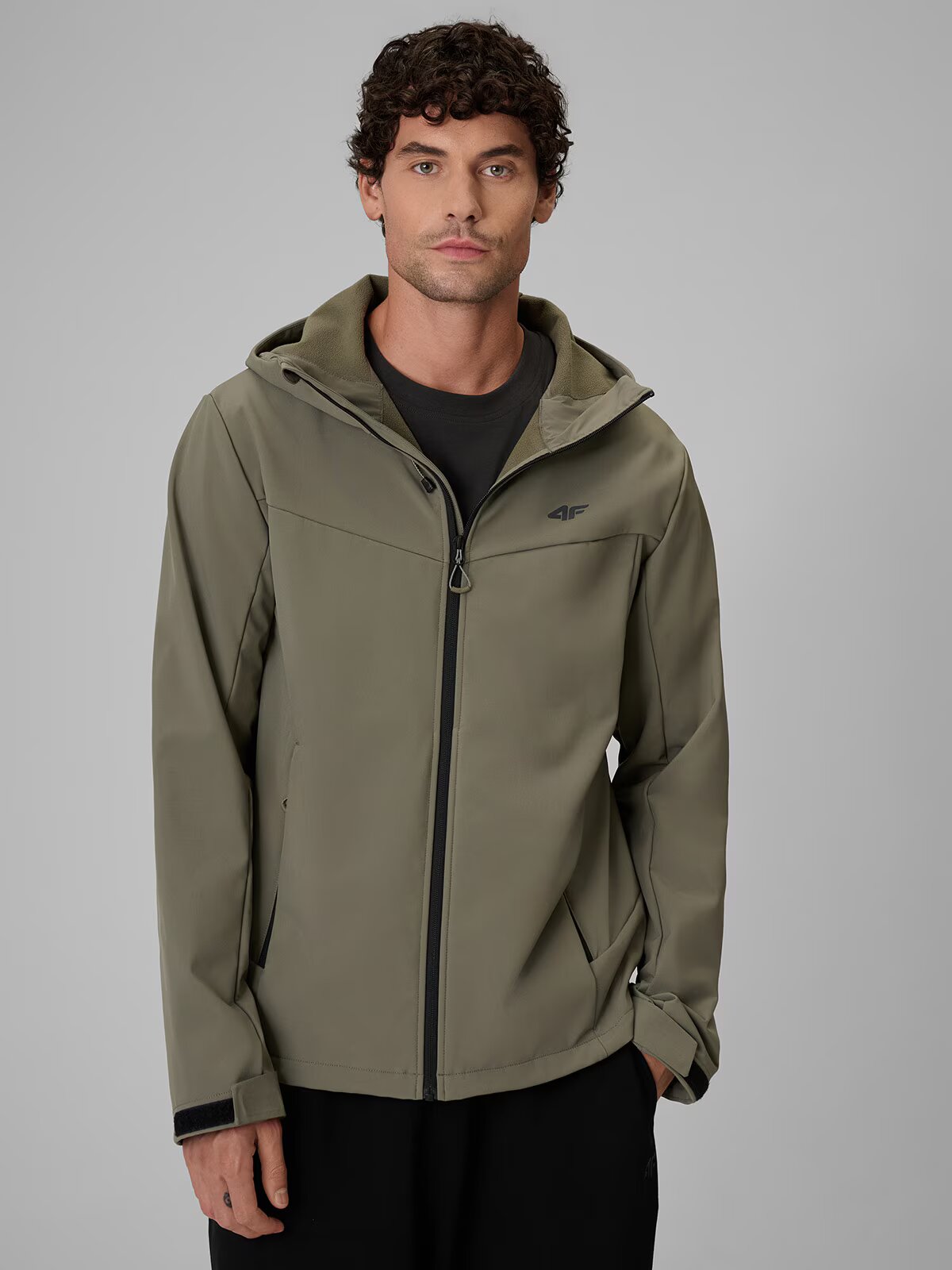 4F Geacă softshell rezistentă la vânt cu membrană 8000 pentru bărbați - olive L