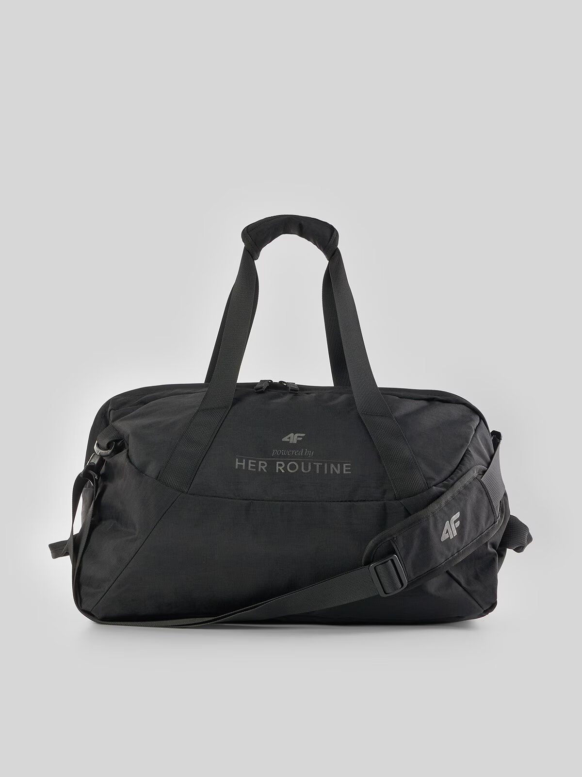 4F Geantă sport (30 L) - neagră one size