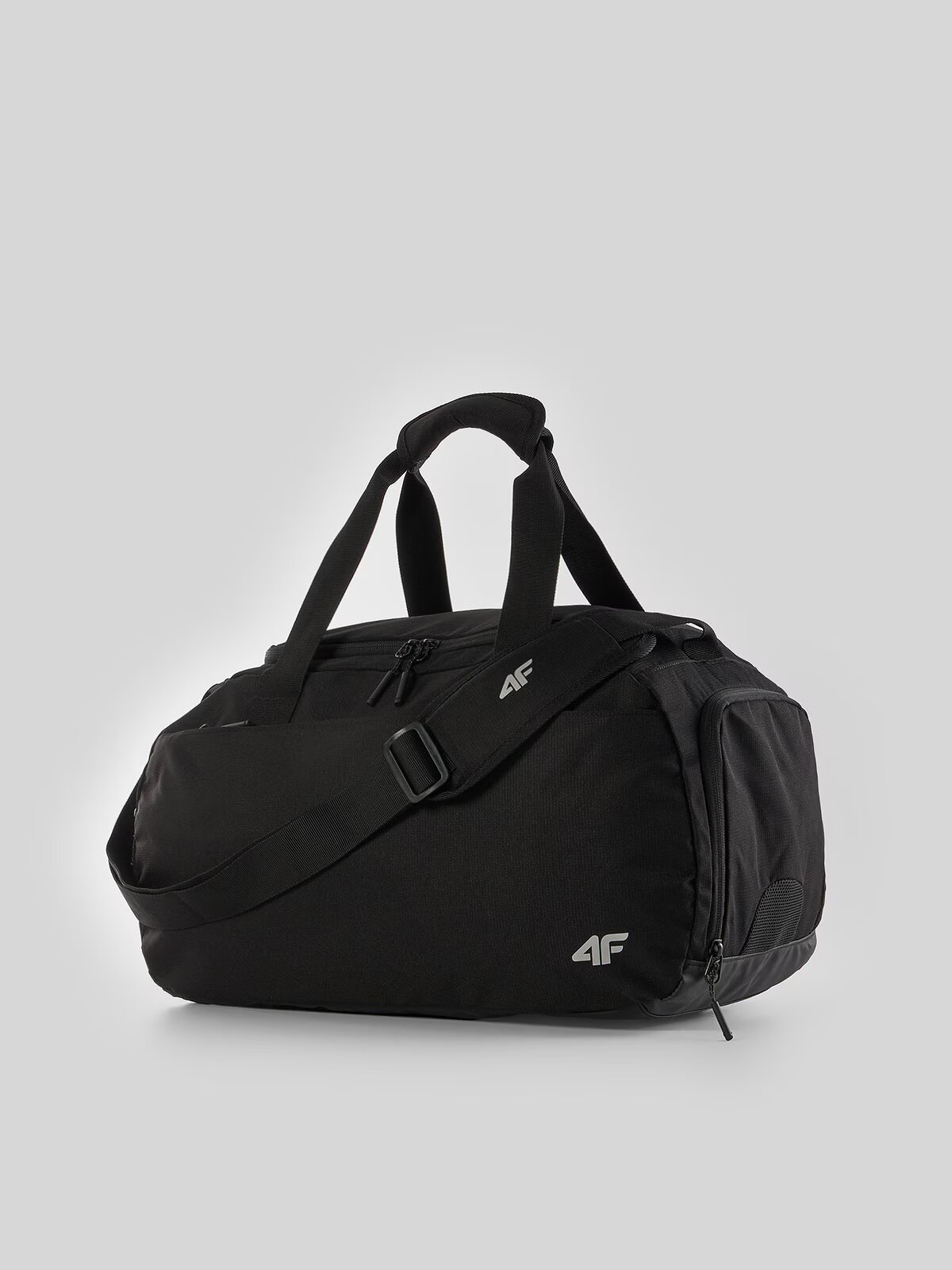 4F Geantă sport (30 L) - neagră one size