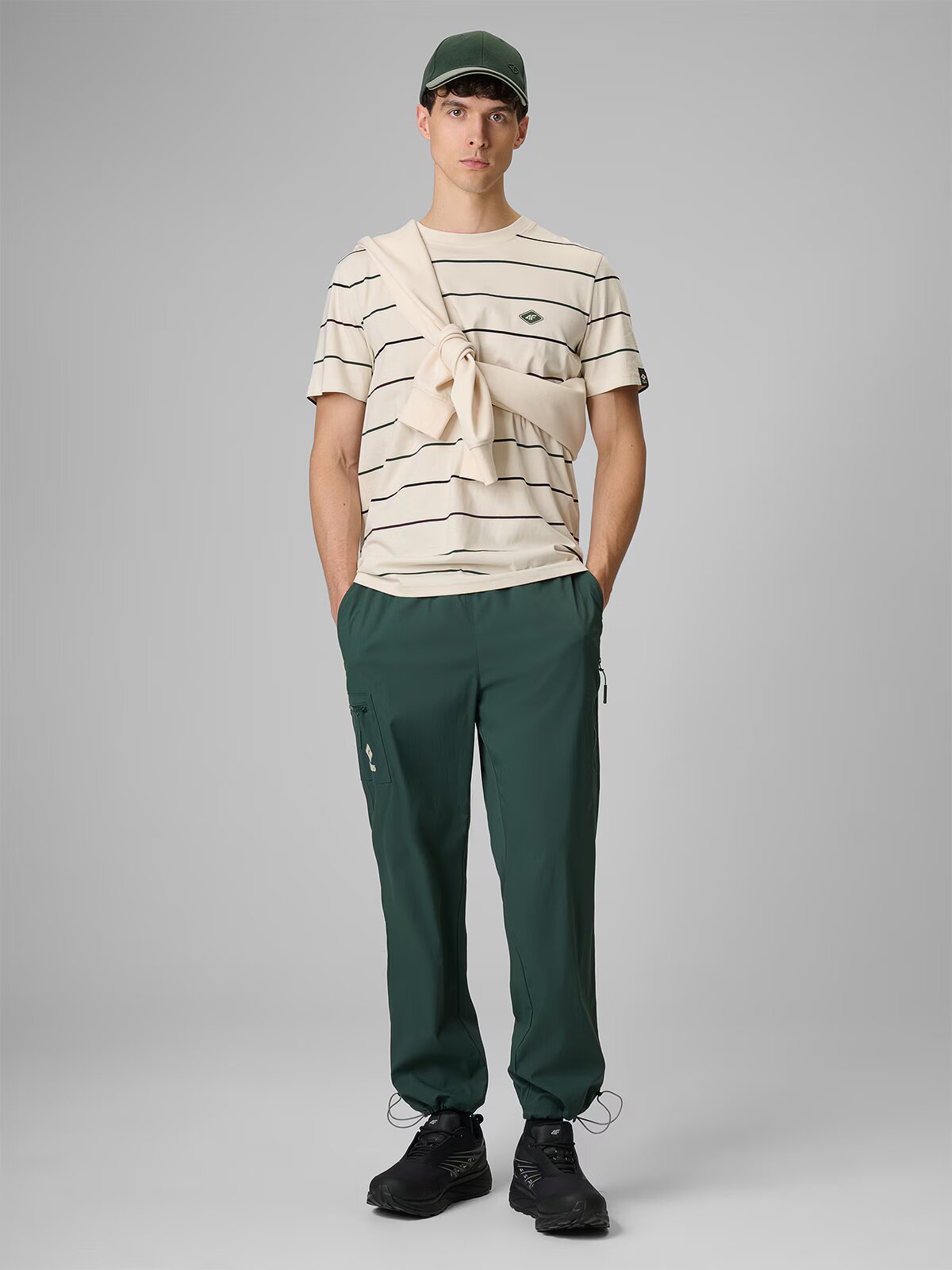 4F Pantaloni casual jogger pentru bărbați - S