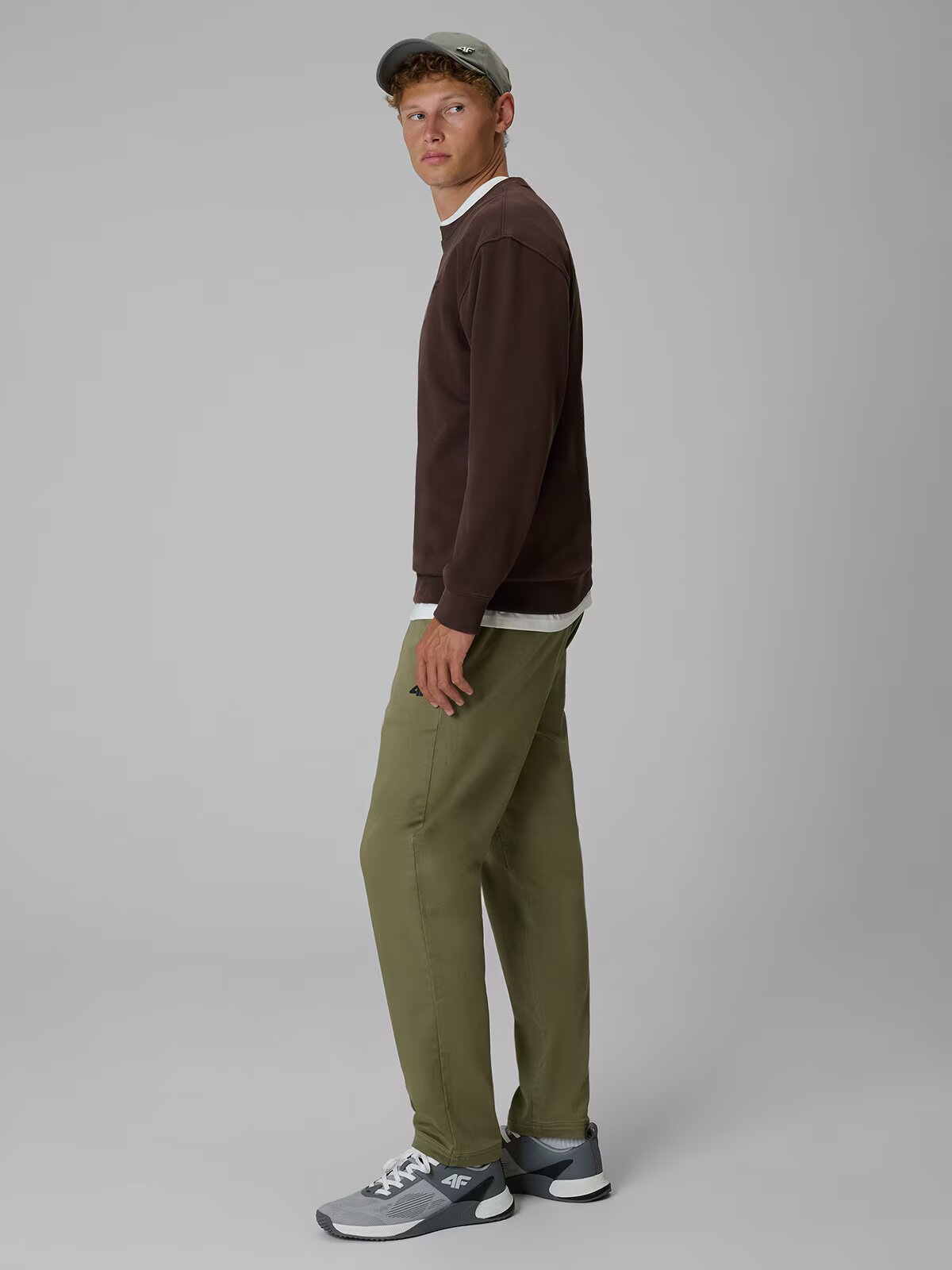 4F Pantaloni casual pentru bărbați - khaki M