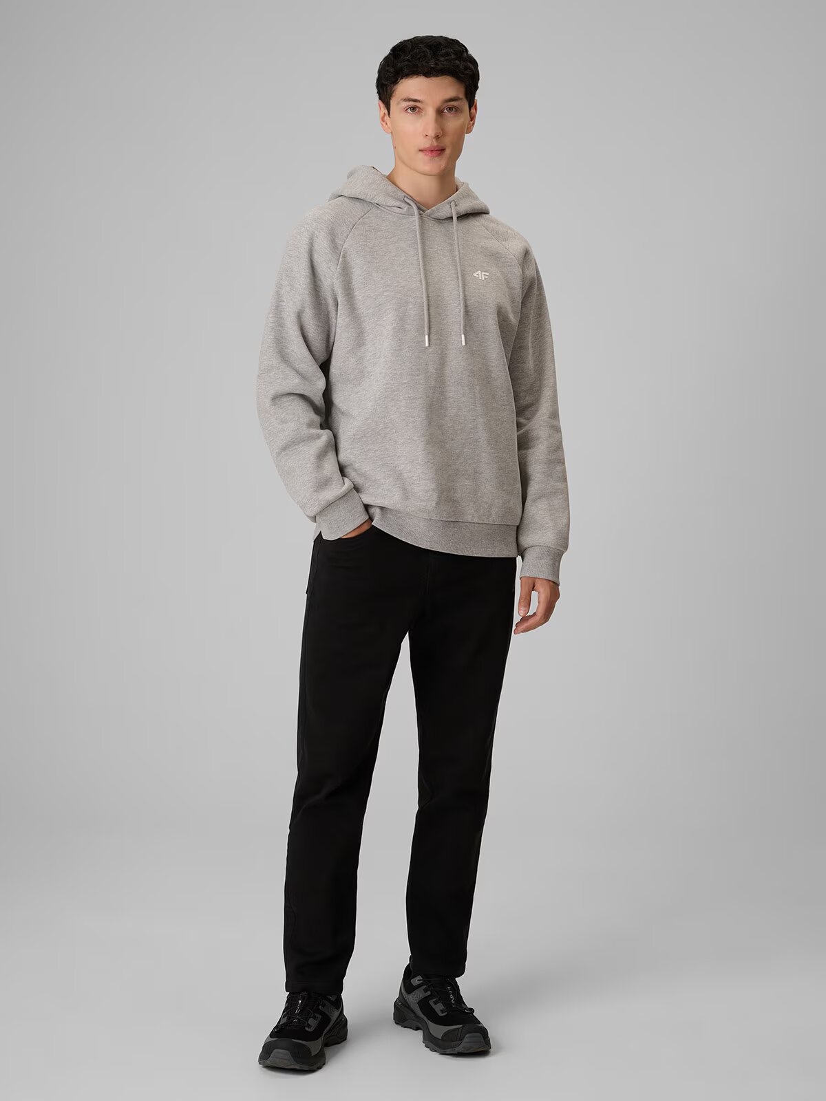 4F Pantaloni casual pentru bărbați - negri M