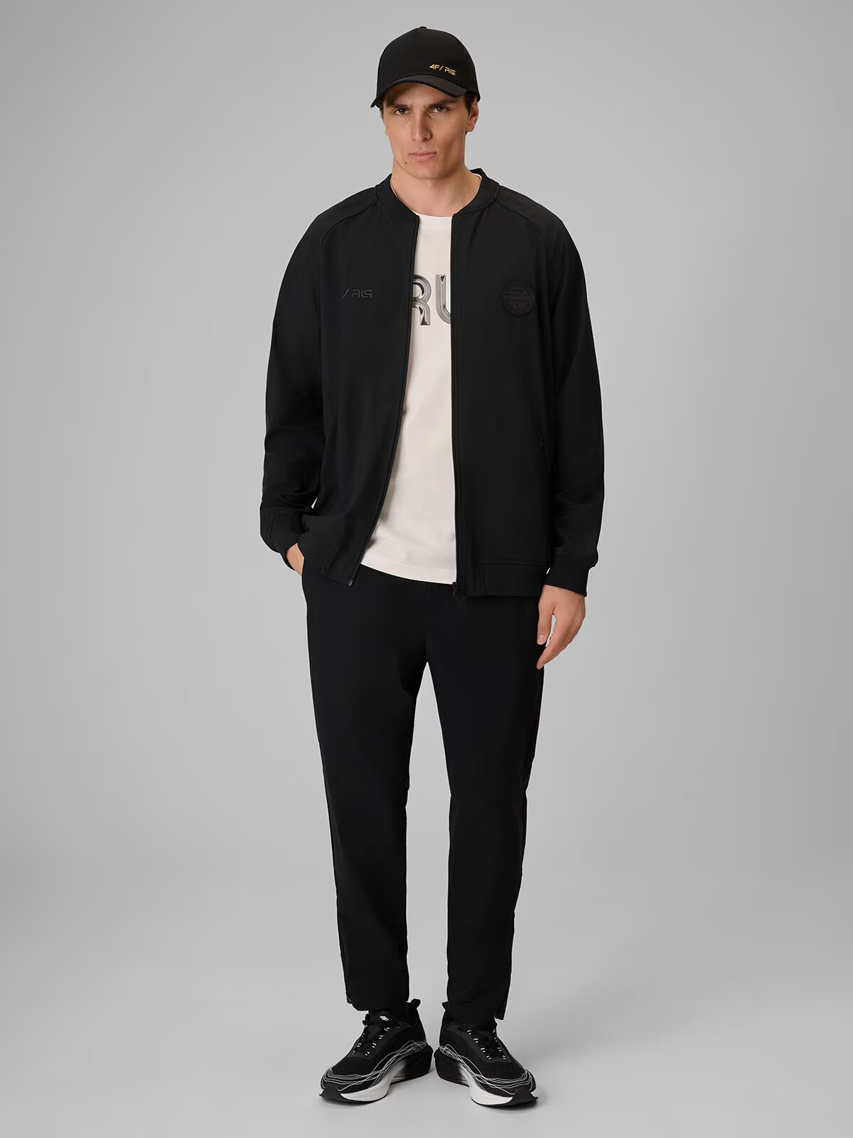 4F Pantaloni casual pentru bărbați x Robert Lewandowski - negri L