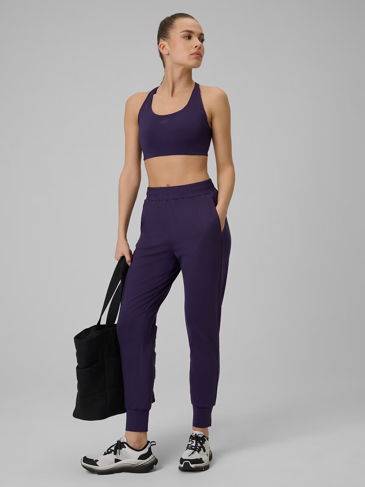 4F Pantaloni de antrenament cu uscare rapidă pentru femei - S