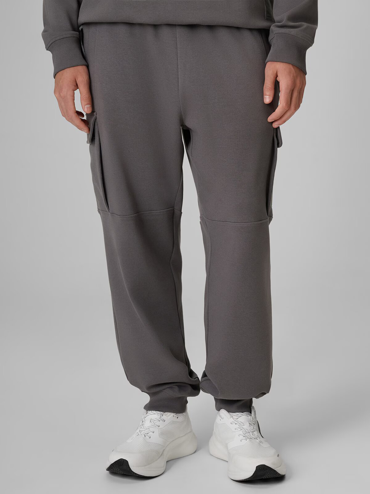 4F Pantaloni de trening cargo pentru bărbați - M