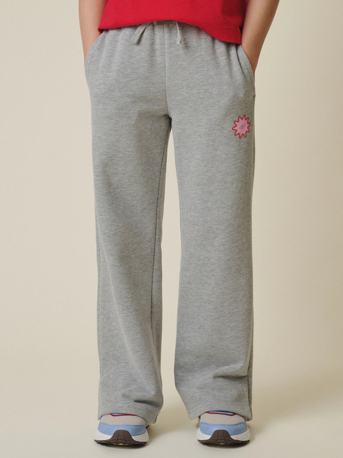 4F Pantaloni de trening cu crac larg pentru fete - 122