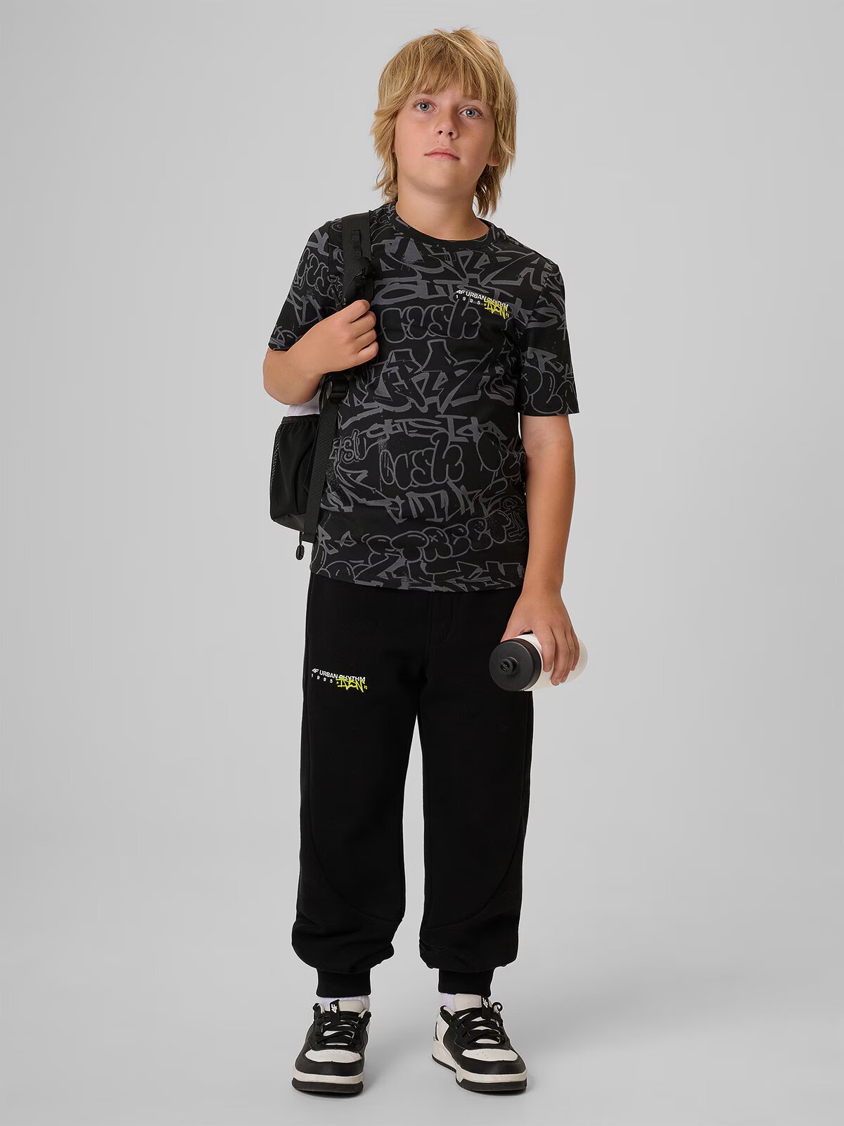 4F Pantaloni de trening jogger băieți - negri 122