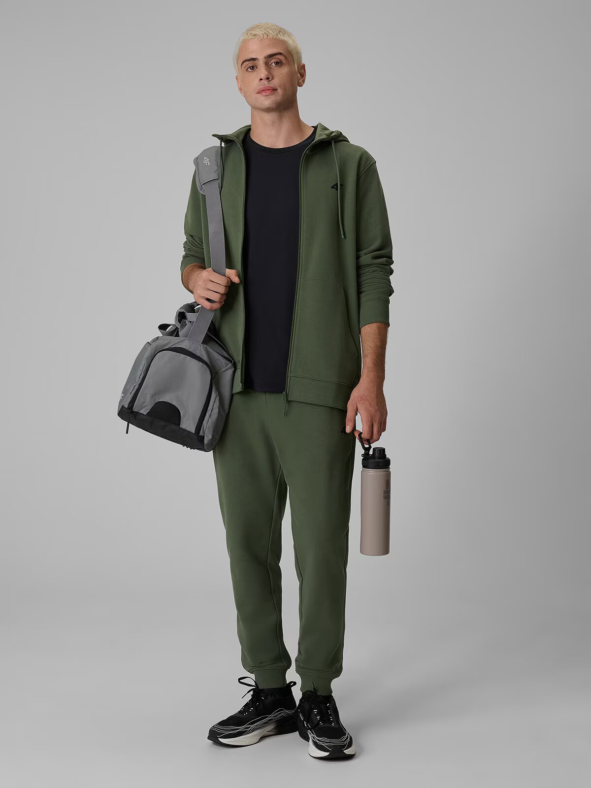 4F Pantaloni de trening jogger bărbați - olive XL