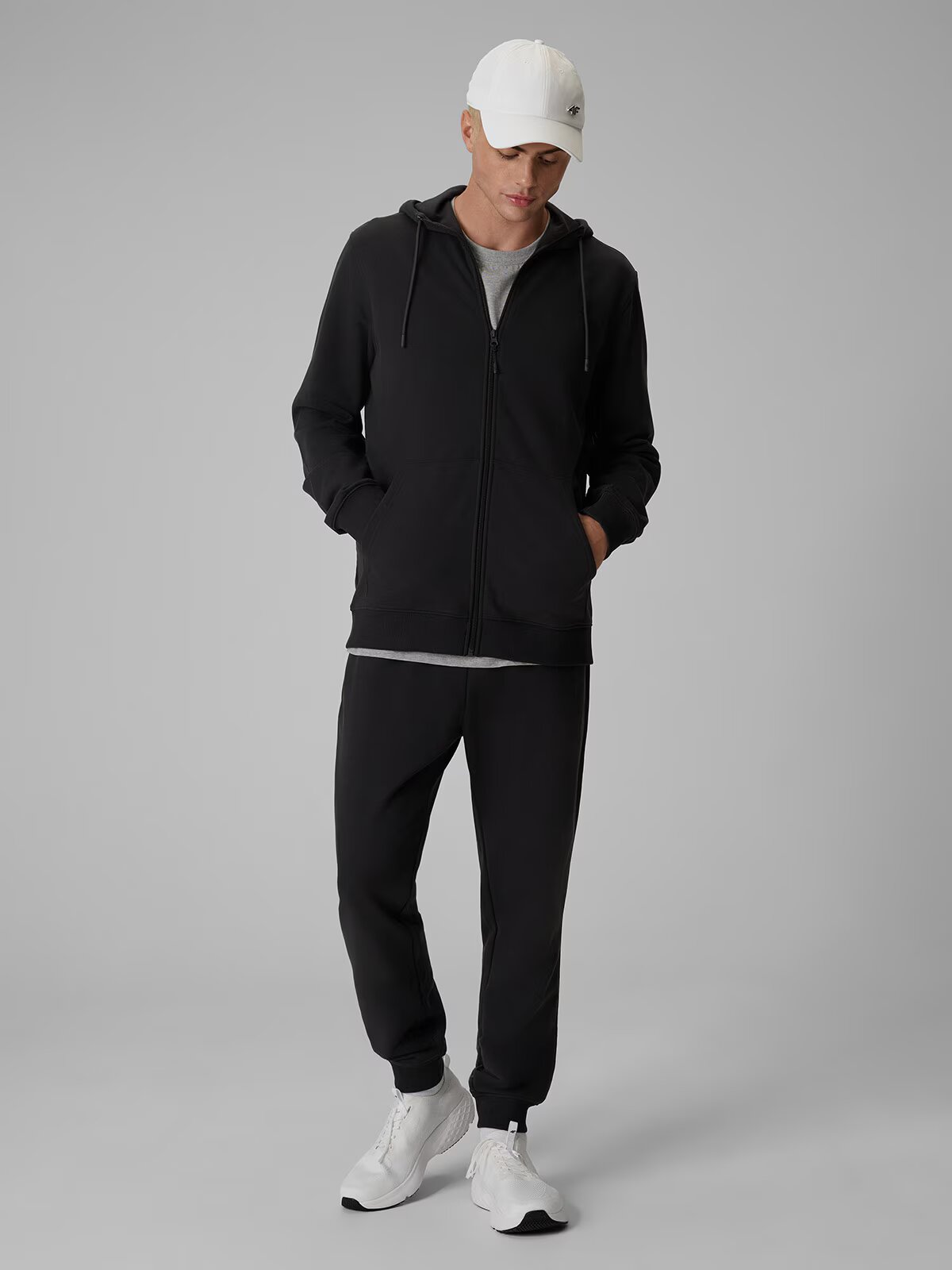 4F Pantaloni de trening jogger bărbați - S